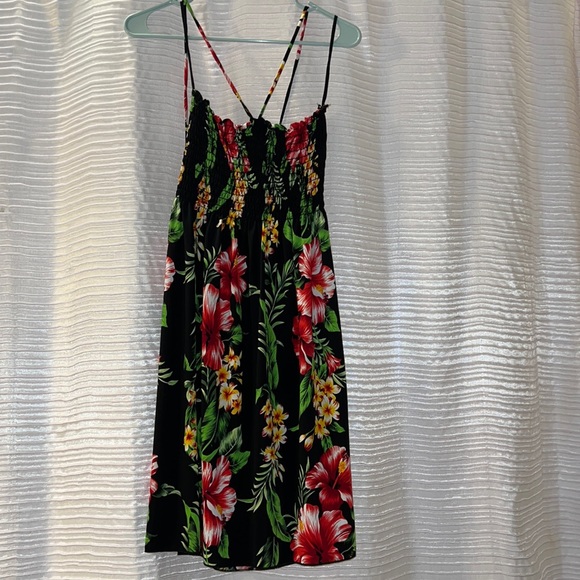 Hawaiian dress! 🌺 - Picture 1 of 3